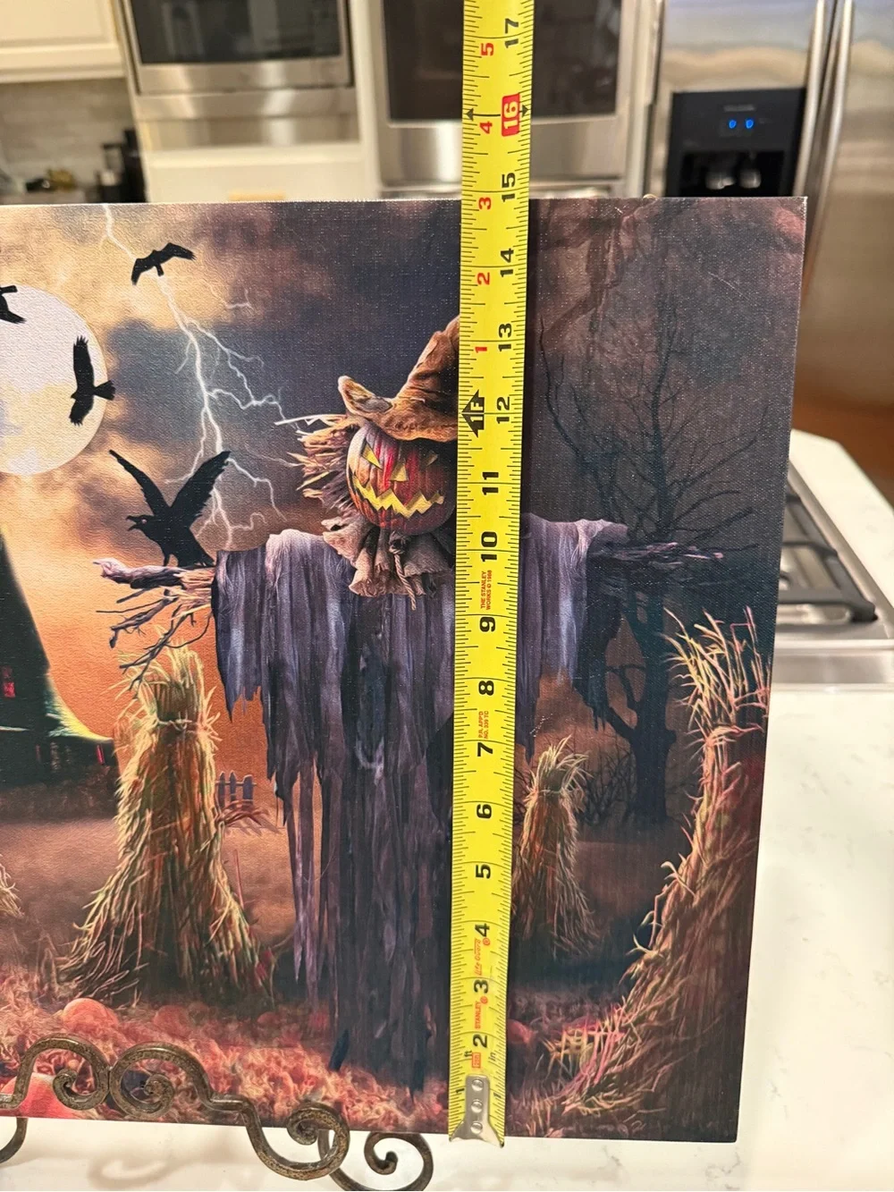 LED Halloween Scarecrow Canvas Wall Art Haunted House Light-Up Decor 20” x 15”